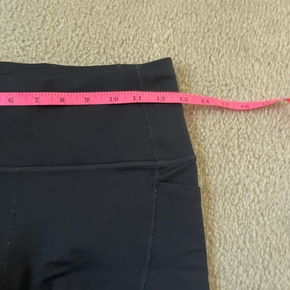Oiselle Black FlyOut Tights in Black Sz 2 - Picture 2 of 4